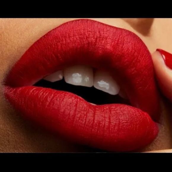 MAC Travel Exclusive Lip Kit- Feels so Grand - Picture 1 of 6